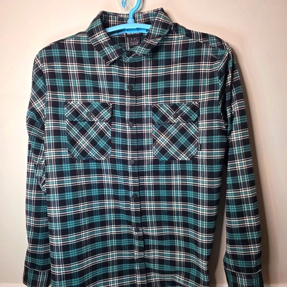 Burton Other - Burton Men's Large Green Black Plaid Polyester Long Sleeved Shirt Snap Front